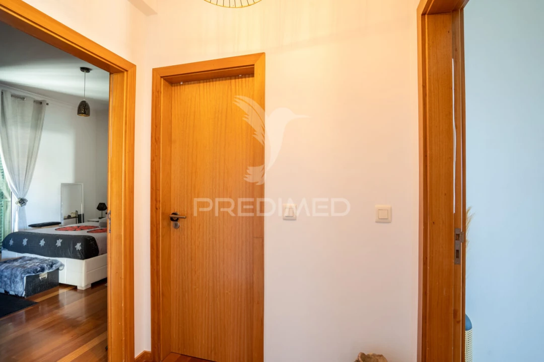 Apartamento T2 para Venda em Caniço Foto 17