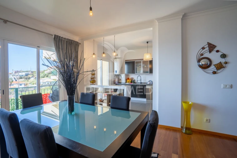 Apartamento T2 para Venda em Caniço Foto 3