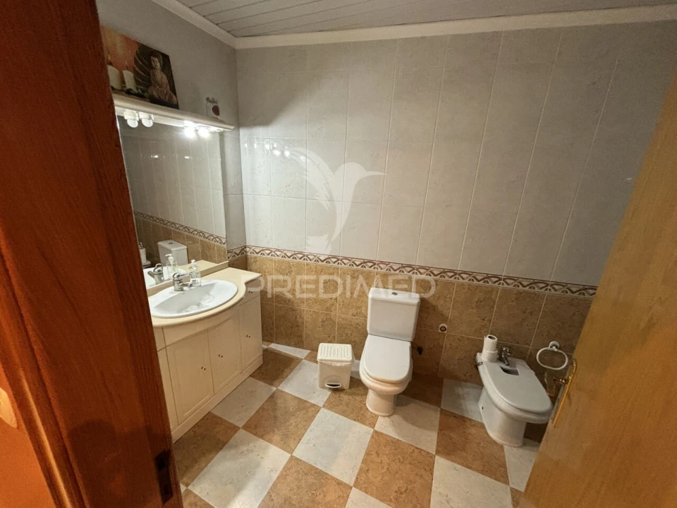 Moradia T4 para Venda em Urzelina (São Mateus) Foto 23