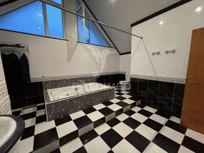 Moradia T4 para Venda em Urzelina (São Mateus) Foto 31