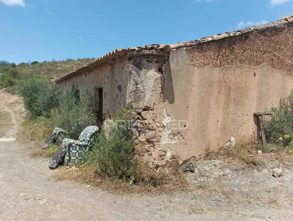 Moradia T0 para Venda em Marmelete Foto 2