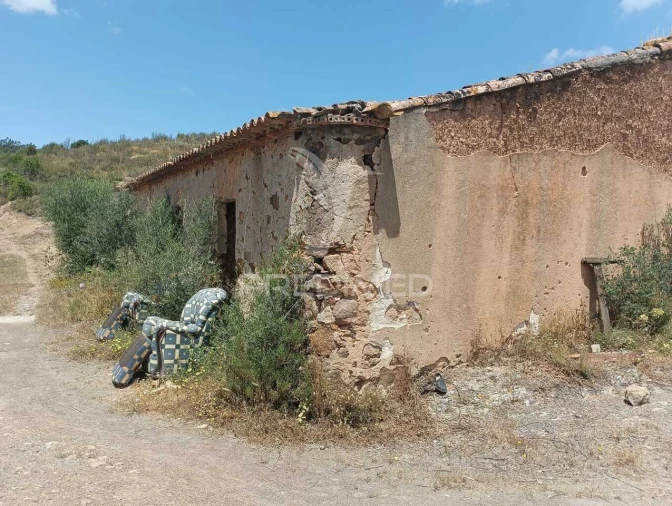 Moradia T0 para Venda em Marmelete Foto 2