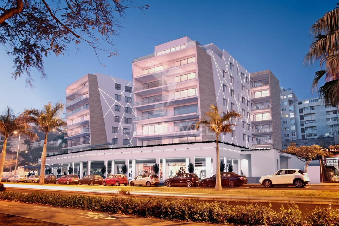 Apartamento T5 para Venda em São Martinho Foto 10
