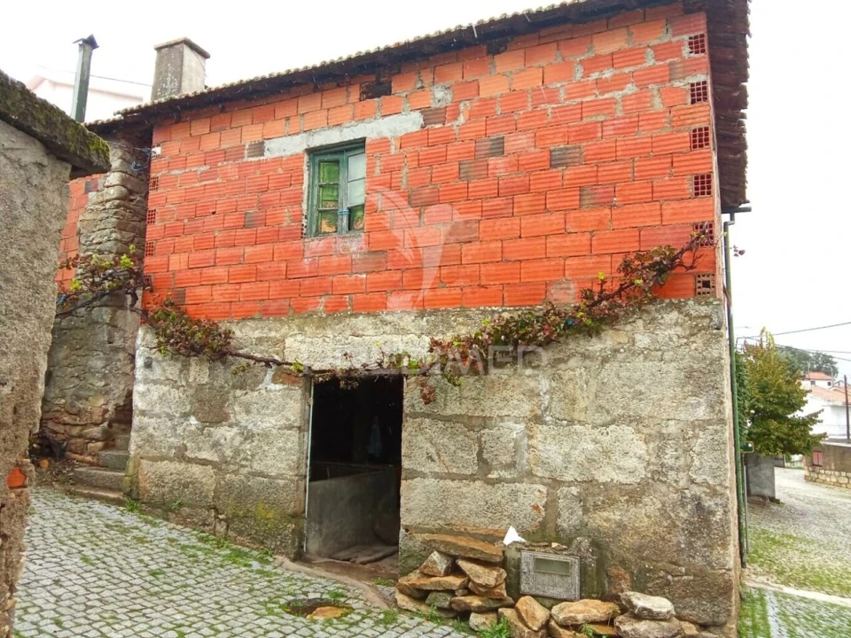 Moradia T1 para Venda em Cortiços Foto 1