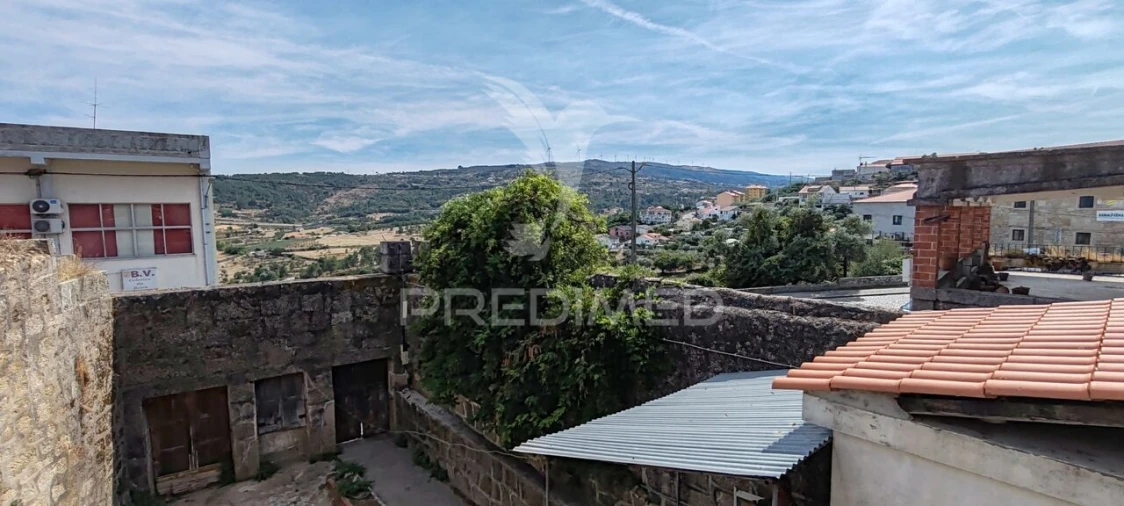 Prédio para Venda em São Pedro e Santa Maria e Vila Boa do Mondego Foto 10