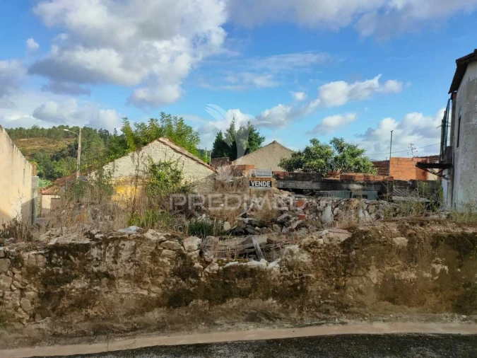 Moradia T0 para Venda em Amiais de Baixo Foto 5