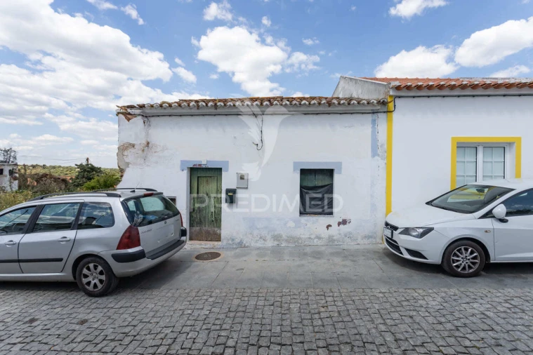 Moradia T4 para Venda em Torrão