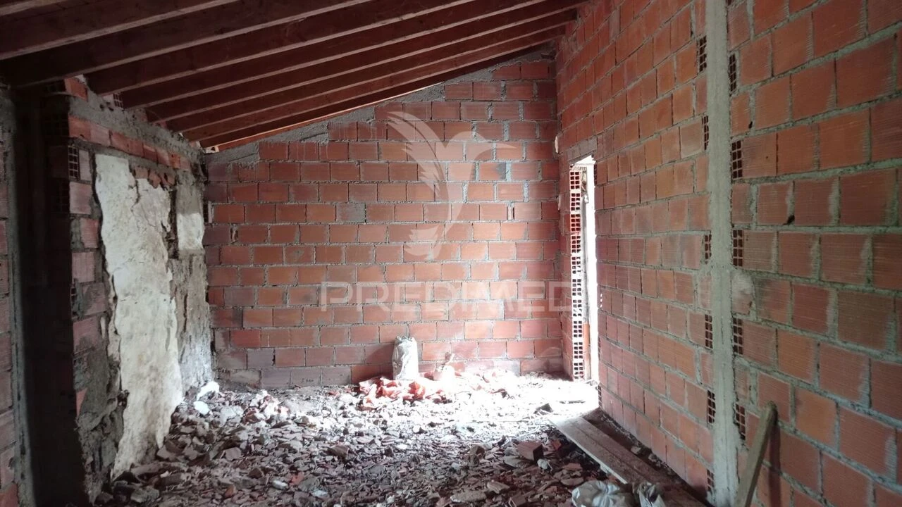 Moradia T3 para Venda em Aldeia da Mata Foto 10