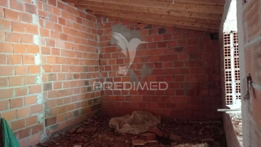 Moradia T3 para Venda em Aldeia da Mata Foto 9