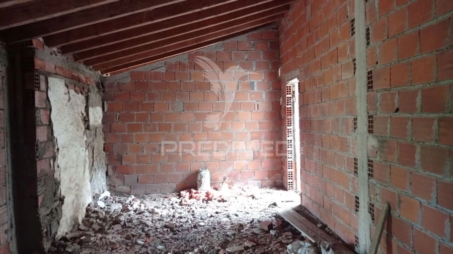 Moradia T3 para Venda em Aldeia da Mata Foto 10