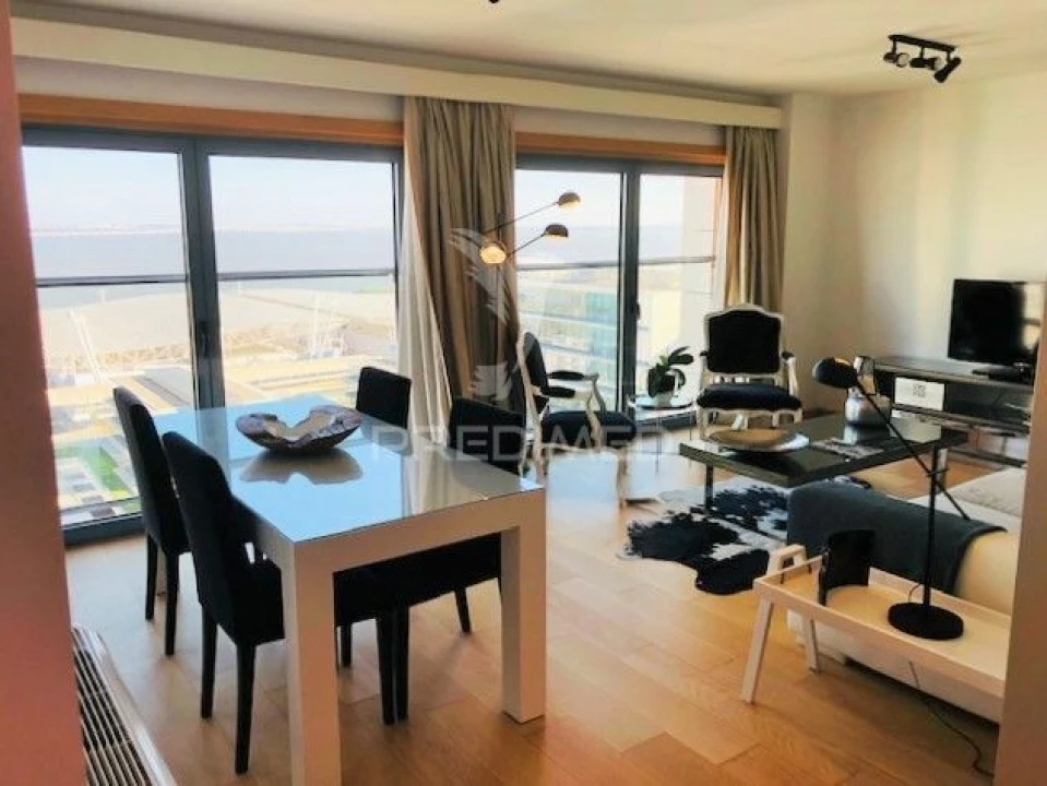 Apartamento T2 para Venda em Parque das Nações Foto 3