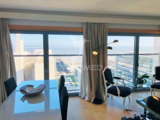 Apartamento T2 para Venda em Parque das Nações Foto 4