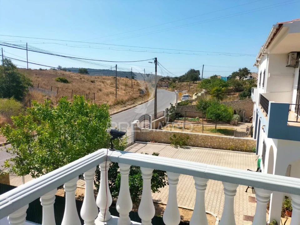 Moradia T3 para Venda em São Bartolomeu de Messines Foto 4