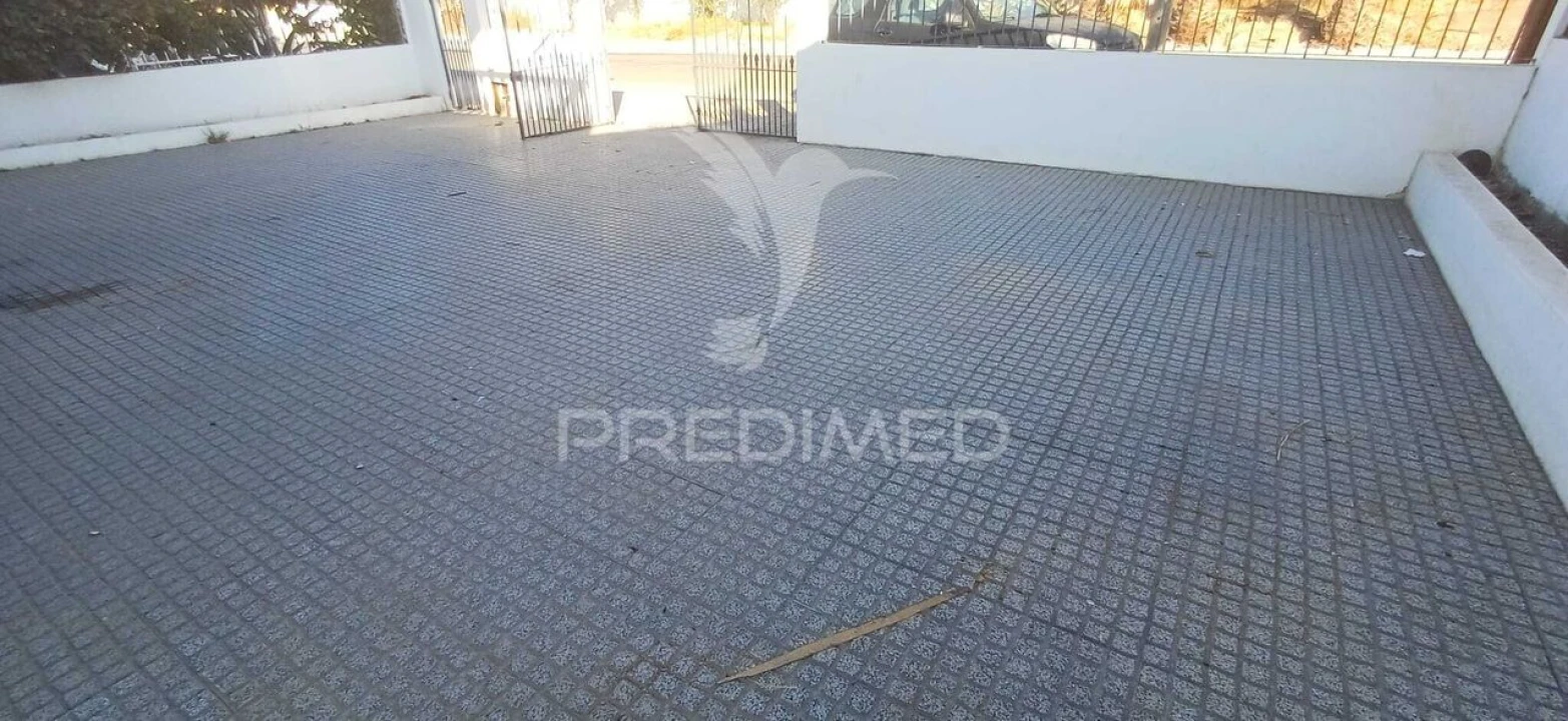 Moradia T3 para Venda em São Bartolomeu de Messines Foto 9