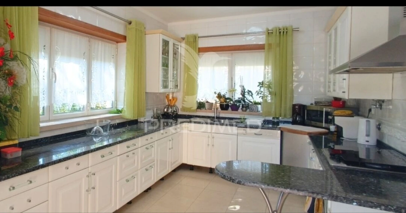 Moradia T3 para Venda em Nossa Sra de Fatima Foto 9