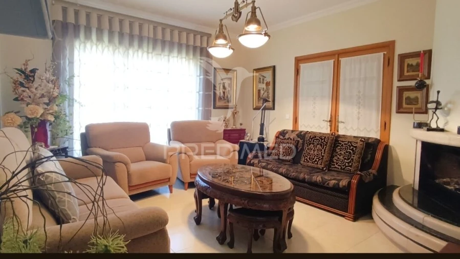 Moradia T3 para Venda em Nossa Sra de Fatima Foto 3