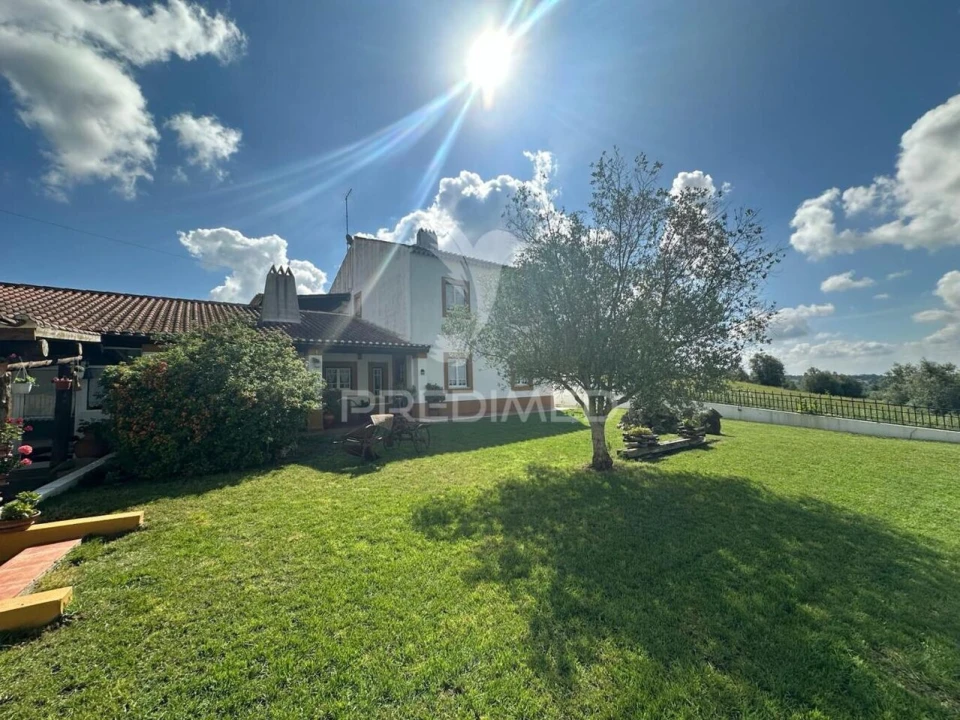 Moradia T3 para Venda em Abitureiras Foto 1