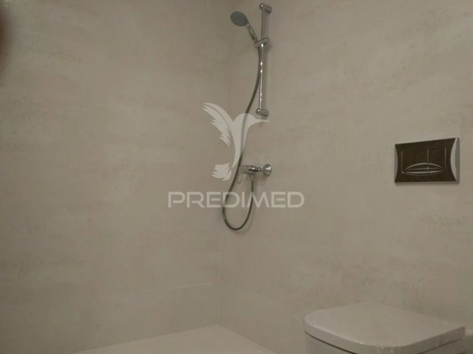 Apartamento T4 para Venda em Cedofeita, Santo Ildefonso, Sé, Miragaia, São Nicolau e Vitória Foto 16