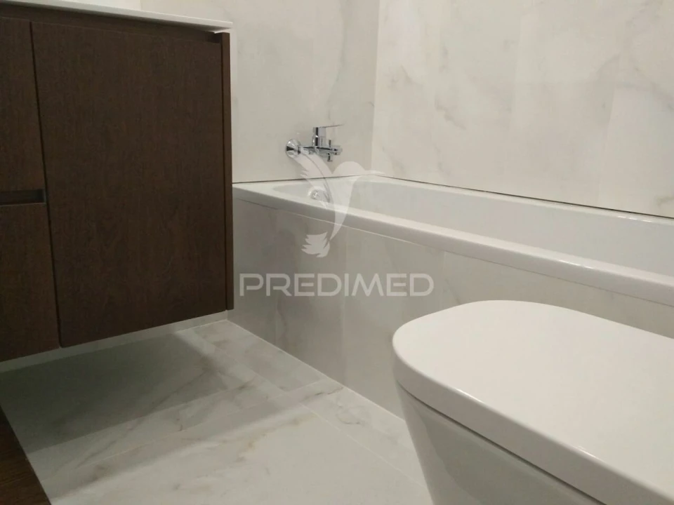 Apartamento T4 para Venda em Cedofeita, Santo Ildefonso, Sé, Miragaia, São Nicolau e Vitória Foto 10