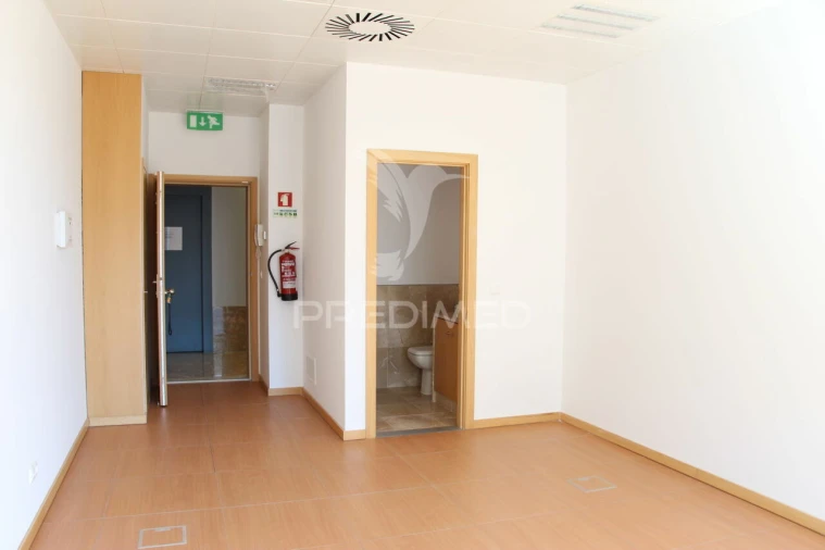 Escritório para Venda em Parque das Nações Foto 4