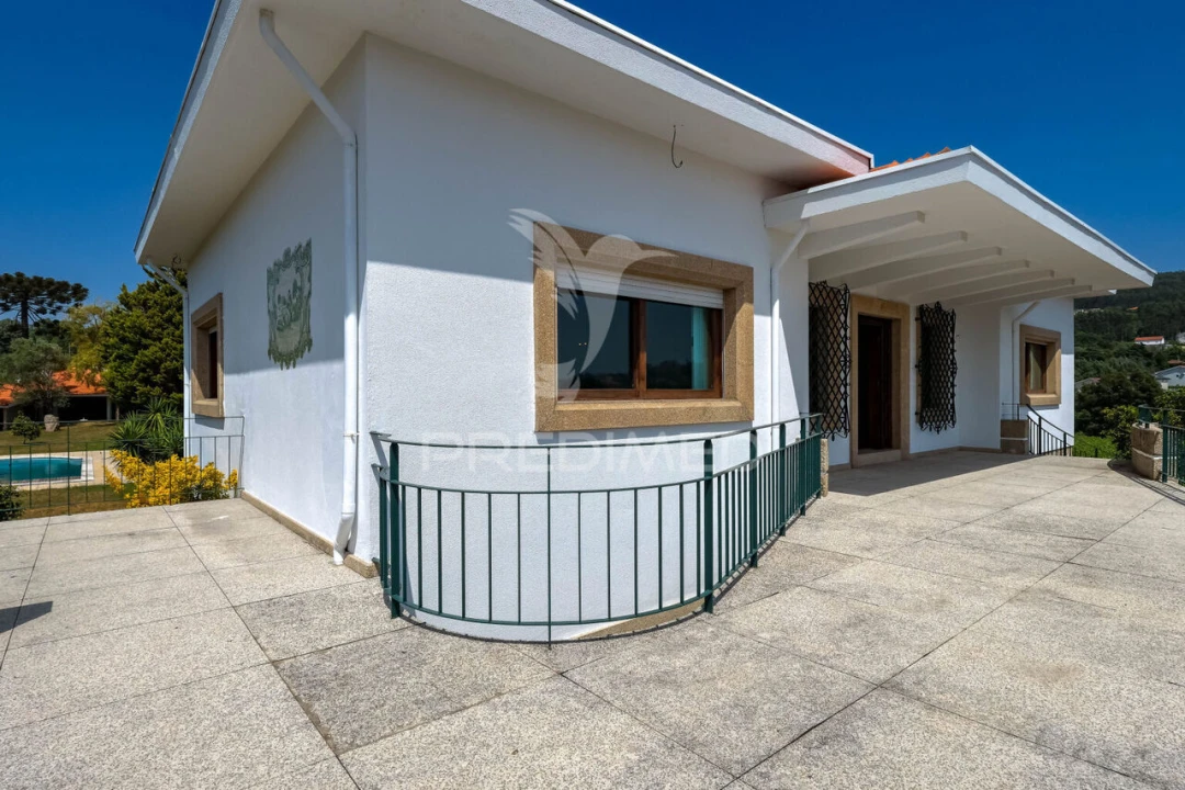 Quinta T4 para Venda em Penafiel Foto 7