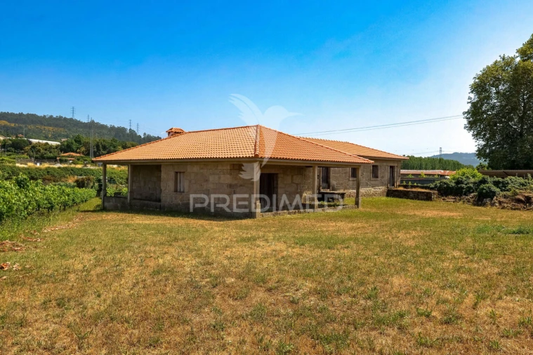 Quinta T4 para Venda em Penafiel Foto 12