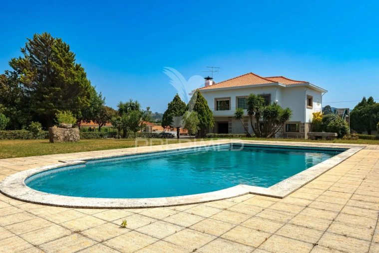 Quinta T4 para Venda em Penafiel Foto 9