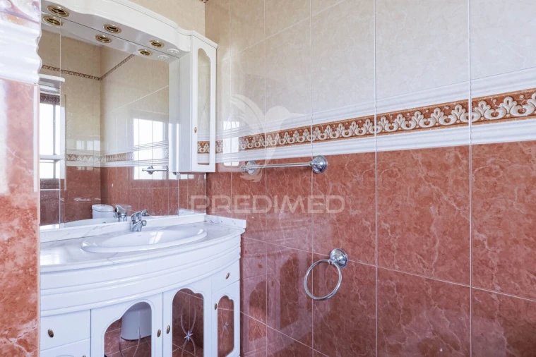 Quinta T4 para Venda em Penafiel Foto 27