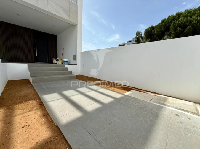 Moradia T3 para Venda em Gambia-Pontes-Alto da Guerra Foto 7