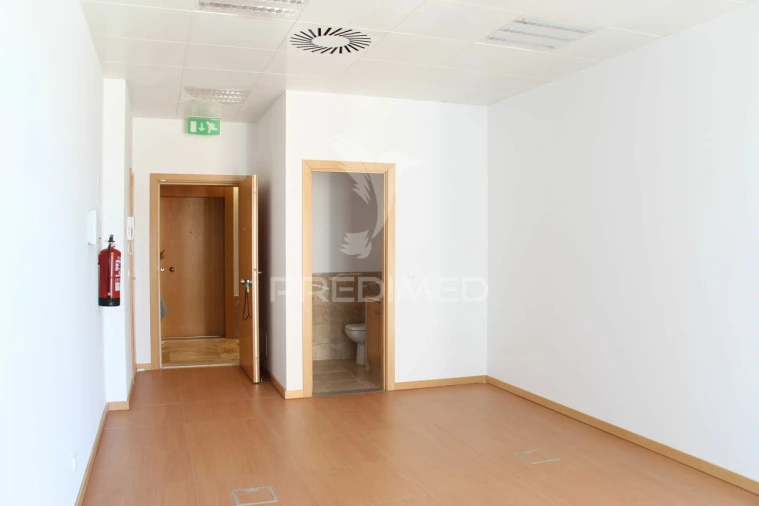 Escritório para Venda em Parque das Nações Foto 3