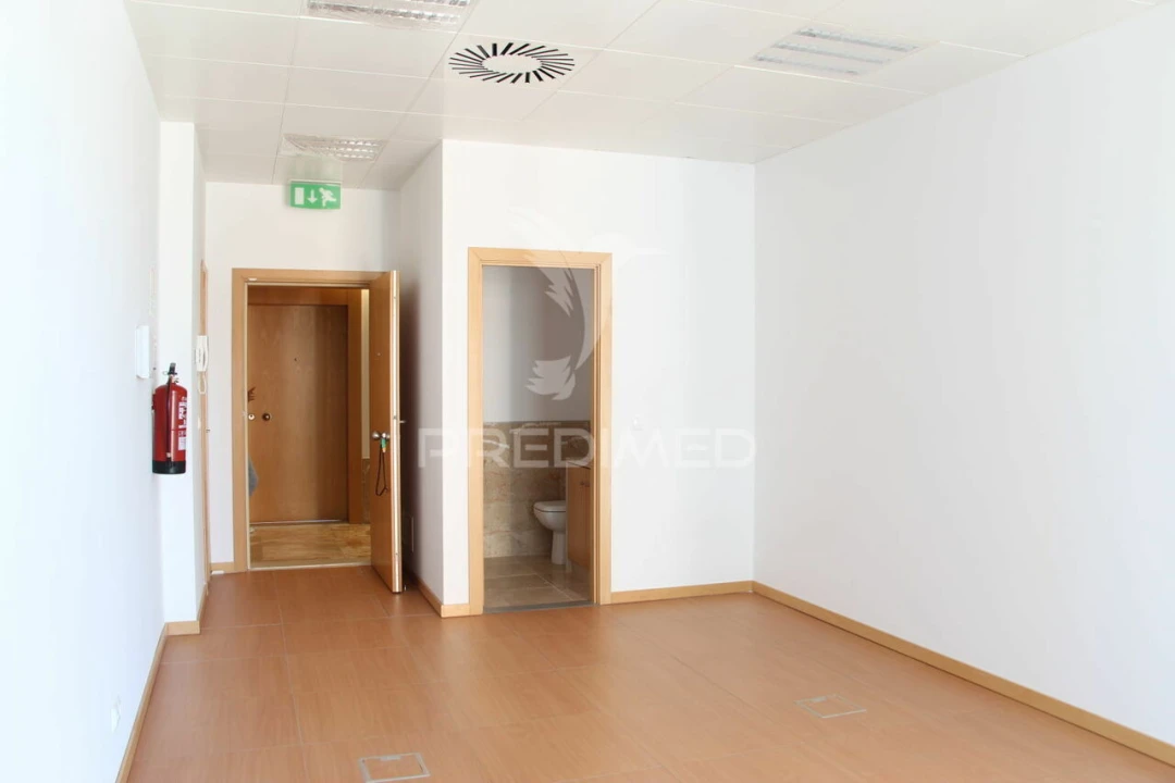 Escritório para Venda em Parque das Nações Foto 3