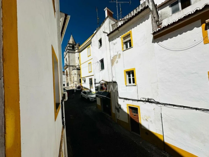 Moradia T2 para Venda em Assunção, Ajuda, Salvador e Santo Ildefonso Foto 21