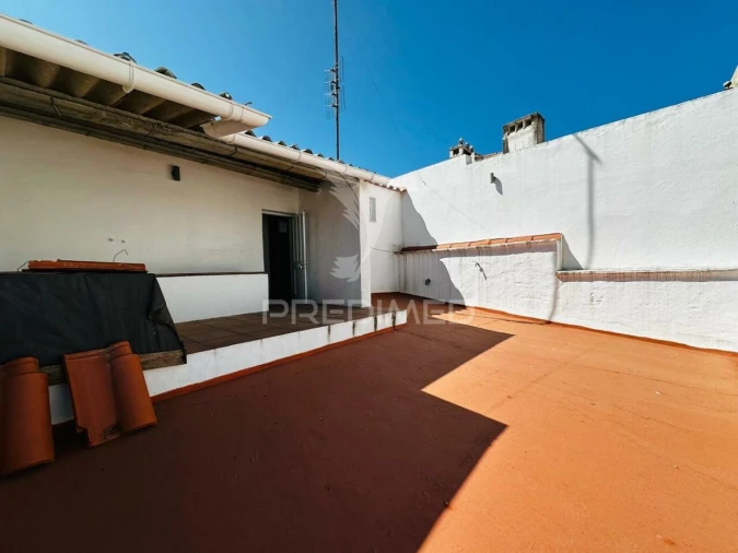 Moradia T2 para Venda em Assunção, Ajuda, Salvador e Santo Ildefonso Foto 18