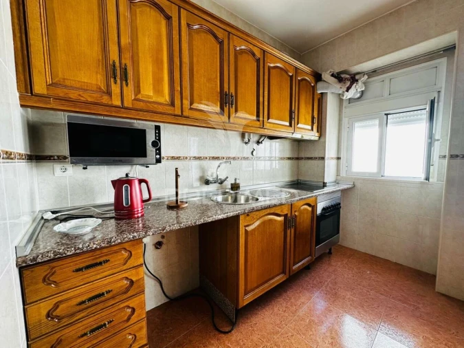 Moradia T2 para Venda em Assunção, Ajuda, Salvador e Santo Ildefonso Foto 2