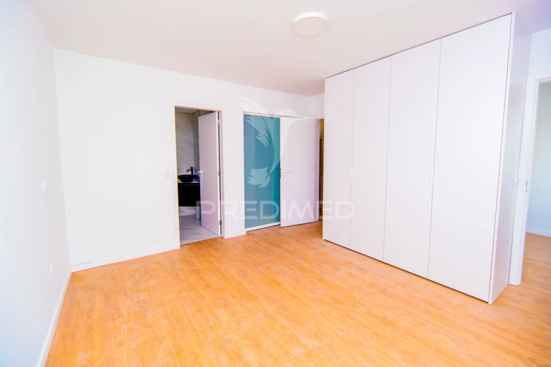 Apartamento T3 para Venda em Vila Verde e Barbudo Foto 36