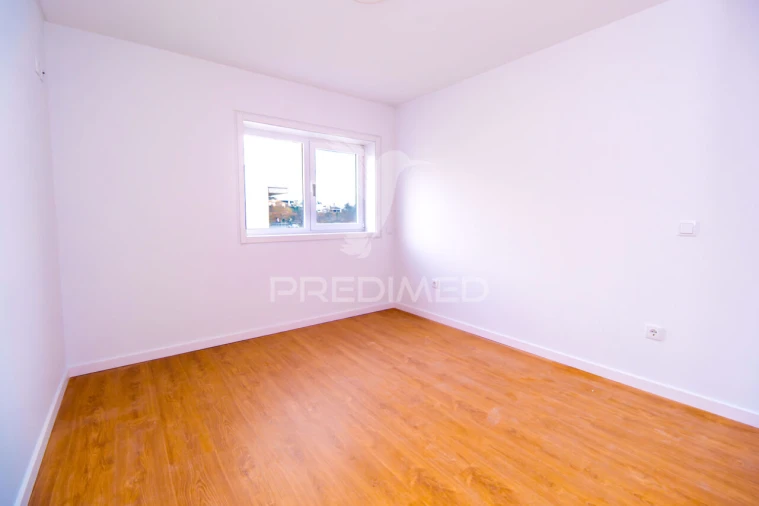 Apartamento T3 para Venda em Vila Verde e Barbudo Foto 20