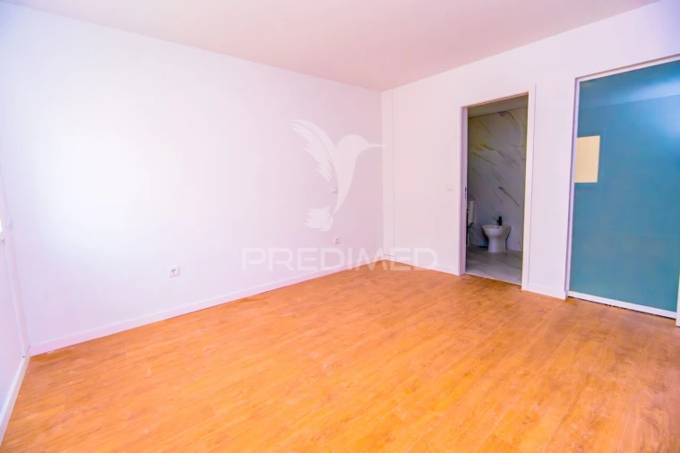 Apartamento T3 para Venda em Vila Verde e Barbudo Foto 26