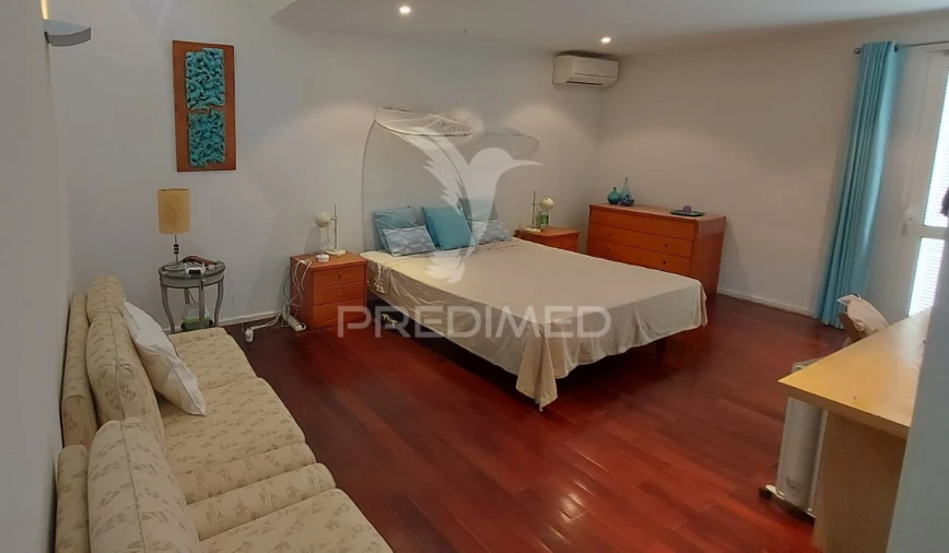 Moradia T4 para Venda em Moçarria Foto 9