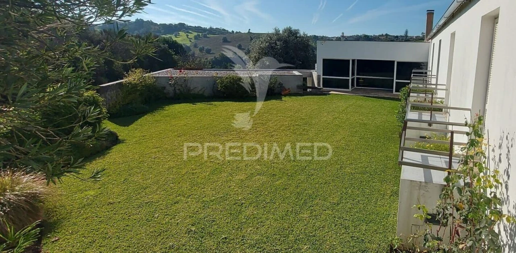 Moradia T4 para Venda em Moçarria Foto 21