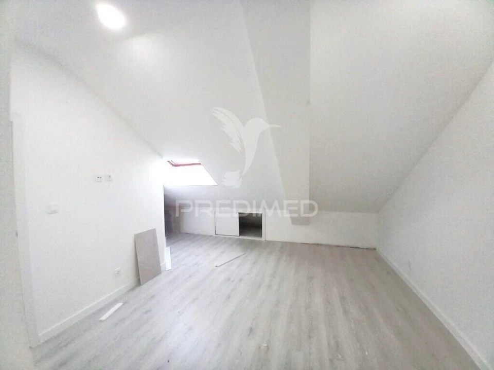 Apartamento T4 para Venda em Costa da Caparica Foto 27