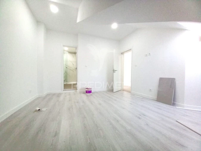 Apartamento T4 para Venda em Costa da Caparica Foto 24