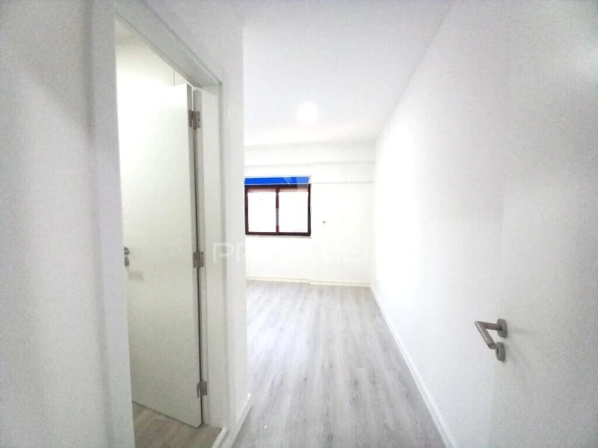 Apartamento T4 para Venda em Costa da Caparica Foto 18