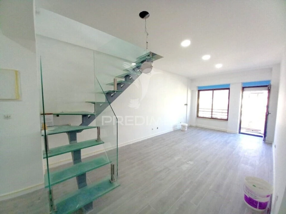 Apartamento T4 para Venda em Costa da Caparica Foto 14