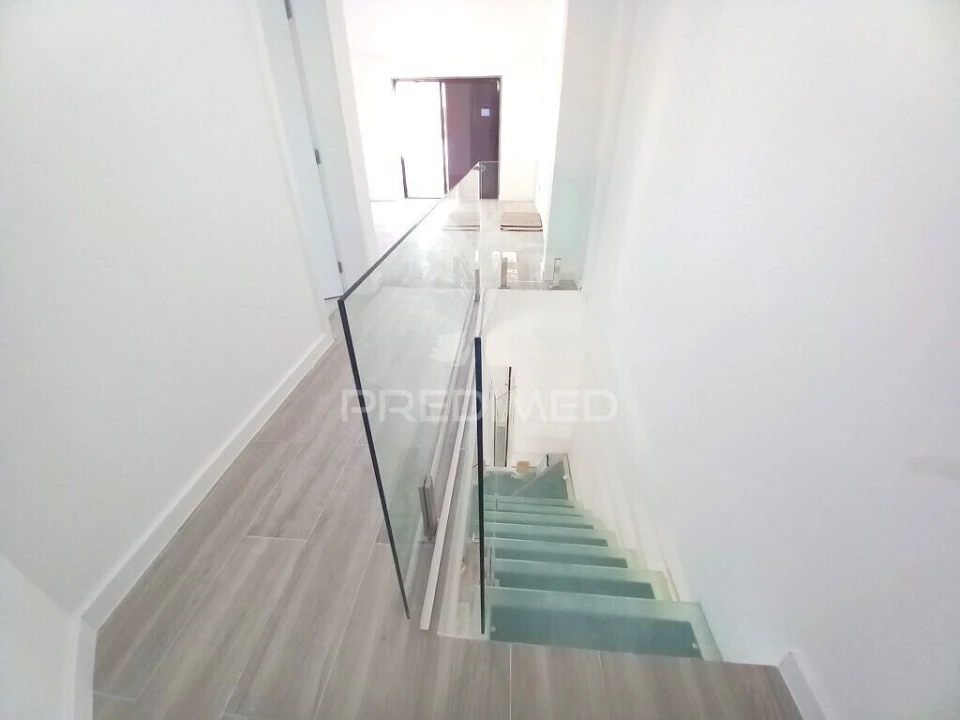 Apartamento T4 para Venda em Costa da Caparica Foto 22