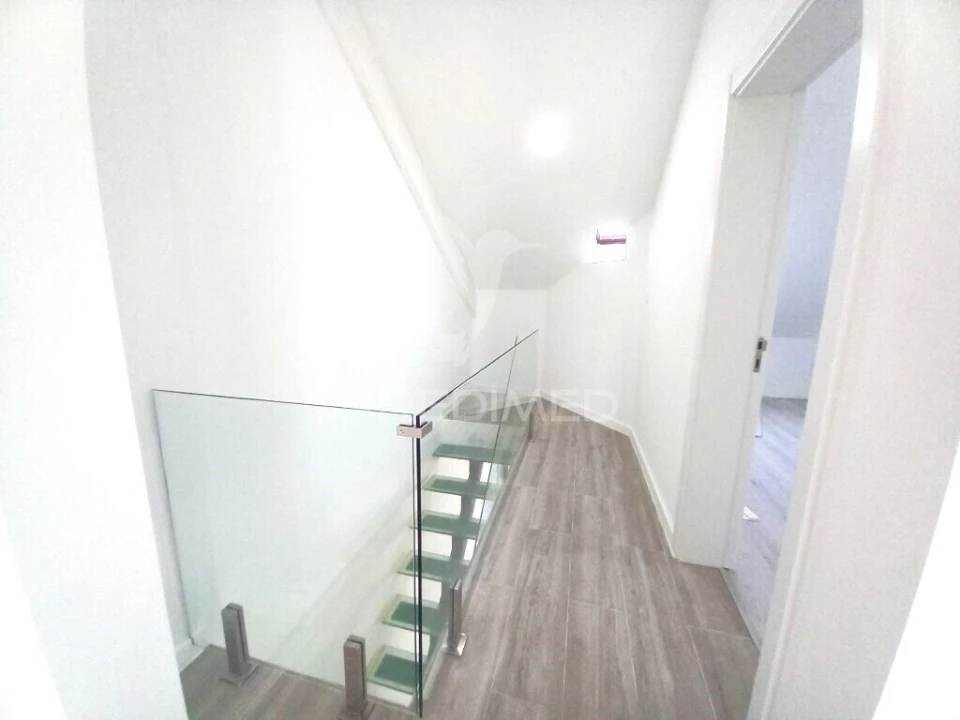 Apartamento T4 para Venda em Costa da Caparica Foto 21