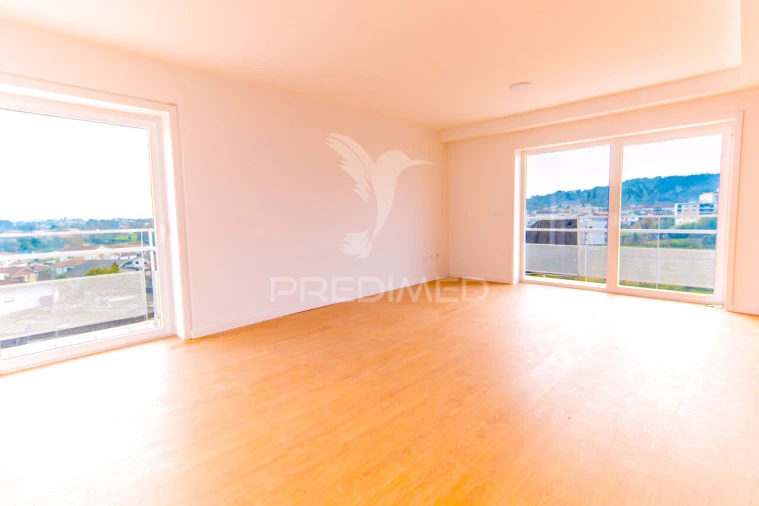 Apartamento T3 para Venda em Vila Verde e Barbudo Foto 24