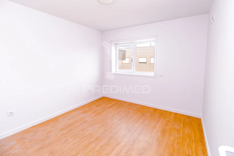 Apartamento T3 para Venda em Vila Verde e Barbudo Foto 8