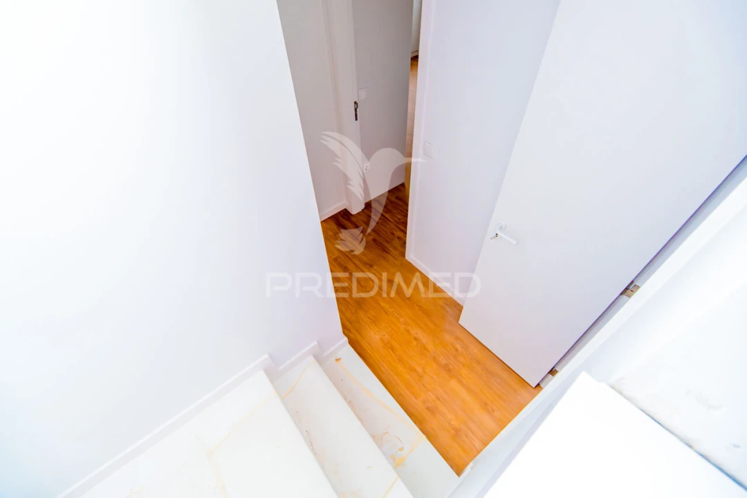 Apartamento T3 para Venda em Vila Verde e Barbudo Foto 35