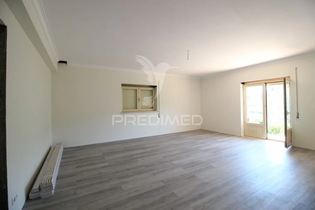 Moradia T5 para Venda em Nossa Senhora da Piedade Foto 2