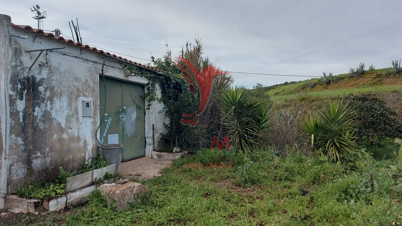 Armazém para Venda em Bensafrim e Barão de São João Foto 2